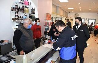 Edremit Zabıta korona denetimlerini çok sıkı tutuyor