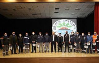 Eğitimci başkandan şirket personeline tablet desteği