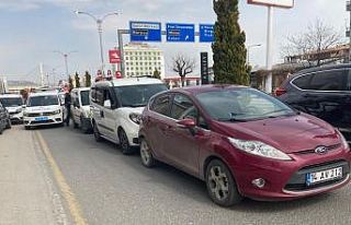 Elazığ’da 3 aracın karıştığı kazada 1 kişi...