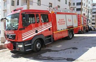 Elazığ’da çatı yangını, büyümeden söndürüldü