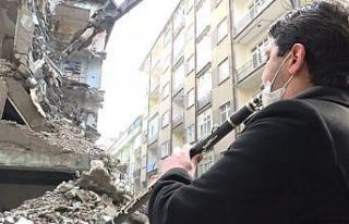 Elazığlı esnaf, yıkıma klarnetle eşlik etti