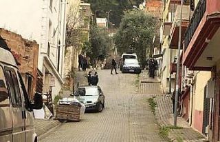 Emekli baş komiser banyoda ölü bulundu