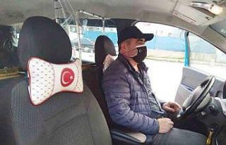Erdekli taksiciden korona virüsüne karşı şeffaf...