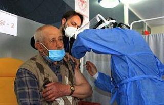 Erzincan’da cuma namazı öncesi cemaate covid-19...