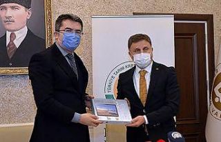 Erzurum’da 17 bin 120 tablet öğrencilere ulaştırıldı