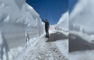 Erzurum’da adam boyu kar