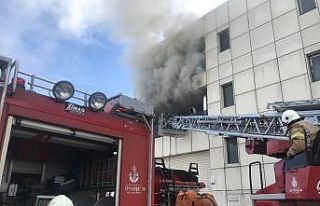Esenyurt’ta korkutan iş yeri yangını