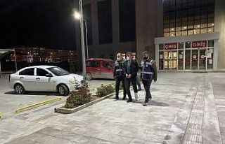 Eski eşini bıçakla öldüren koca tutuklandı