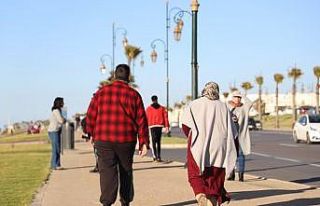 Faslılar alınan önlemler altında parklara akın...