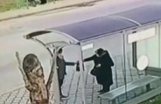 FETÖ korkusu ile dolandırdılar paraları sayarken...
