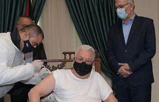 Filistin Devlet Başkanı Abbas Covid-19 aşısı...