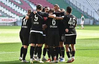 Futbol liglerinin en başarılı takımı Manisa FK