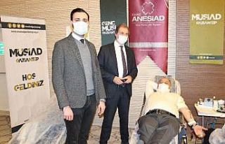 Gaziantepli iş adamlarından kan bağışı