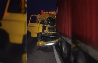 Gaziantep’te iki tır çarpıştı: 2 yaralı