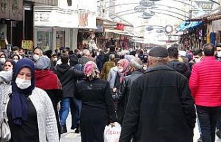Gaziantep’te sokaklar tıklım tıklım