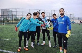 Geleceğin kalecileri Yunusemre‘de yetişiyor