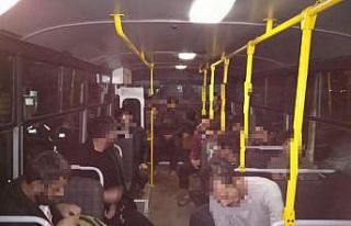 Geri dönüşüm atölyesinde 12 kaçak göçmen yakalandı