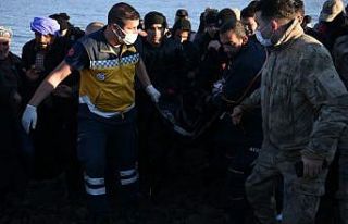 Gölette kaybolan gençlerden biri bulundu