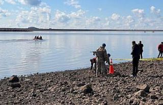 Gölette kaybolan gençleri arama çalışmaları...