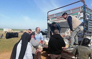 Gönüllü öğretmenlerin kampanyası ile Suriye’deki...