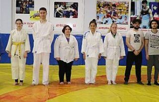 Görme engelli judocuların hedefi milli takım