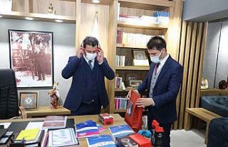 Görme engelli öğrenciler için masal seslendirdiler