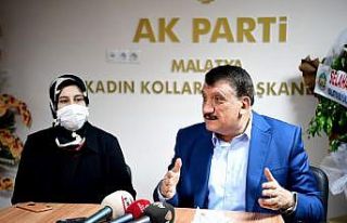 Gürkan, AK Parti kadın kollarını ziyaret etti