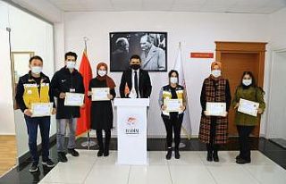 Hadim’de sağlık çalışanları başarı belgesi...