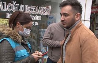 ’Harbiden maskem yok’ dedi, arkadaşıyla birlikte...