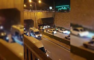 Hatay’da araç beton bloğa çarptı: 2 ağır yaralı