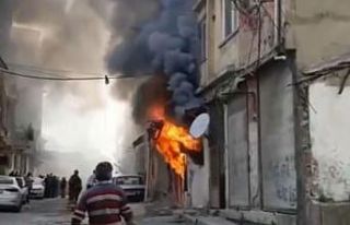 Hatay’da iş yeri yangını