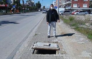 Hayaller otomobil, gerçekler rögar kapağı