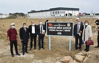 Hayatlarını kaybeden sağlık çalışanlarının...
