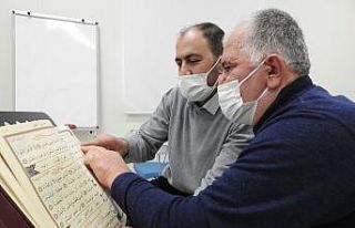 Her şeyi unuttu ama Kur’an-ı Kerim’i öğrendi