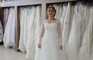 İhtiyaç sahibi çiftlere ücretsiz gelinlik