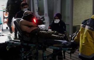 İki grup arasında çıkan bıçaklı kavga kanlı...