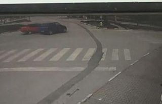 İki otomobil böyle çarpıştı: 2 yaralı