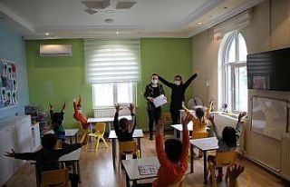 İkinci kez üniversite okudu, kendi bağışladığı...