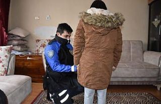 İl Emniyet Müdürlüğü ekipleri çocukları sevindirdi