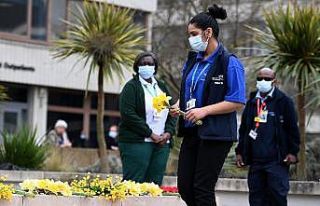 İngiltere’de son 24 saatte Covid-19’a bağlı...