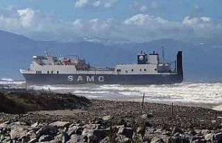 İskenderun Körfezinde hacizli gemi karaya oturdu