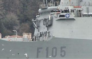 İspanya savaş gemisi İstanbul Boğazı’ndan geçti
