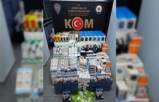 Isparta’da kaçak cep telefonu operasyonu