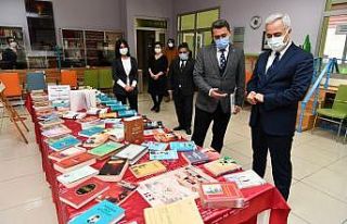 Isparta’da Mehmet Akif Ersoy kitapları sergisi