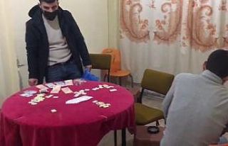 Isparta’da polisten kumar baskını