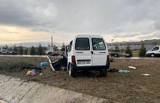 Isparta’da trafik kazası: 3 ölü, 8 yaralı (1)