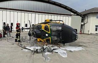 İtalya’da polis helikopteri havalanırken kaza...