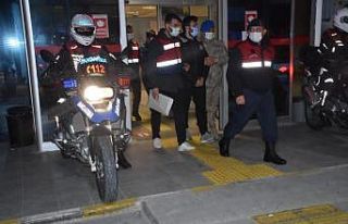 İzmir merkezli FETÖ operasyonunda 41 tutuklama