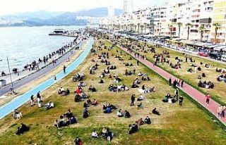 İzmirliler kısıtlamasız cumartesi günü Kordon’a...