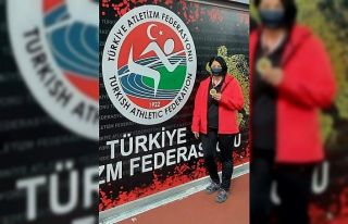 İzmit Belediyesporlu atlet şampiyonluğa gülle...